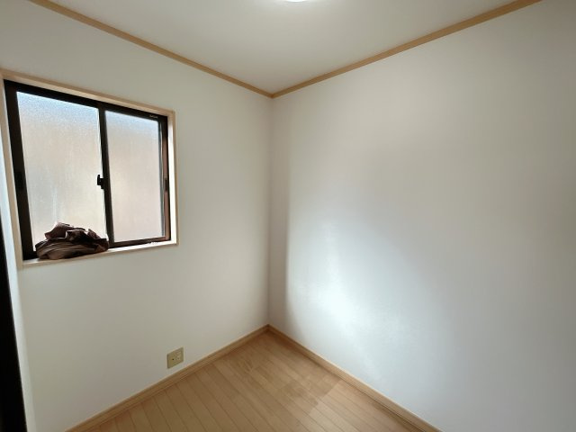 いわき市小名浜相子島　3SLDKの住宅です。の洋室|明るい洋室です