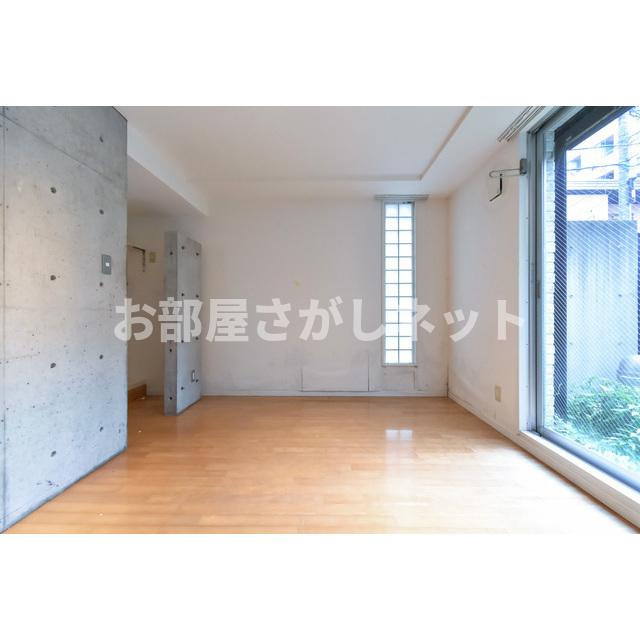 ＺＥＳＴＹ神楽坂Ⅰ【おとり物件なし】#学生・社会人にオススメ！初期費用分割払いOK！の居間・リビング