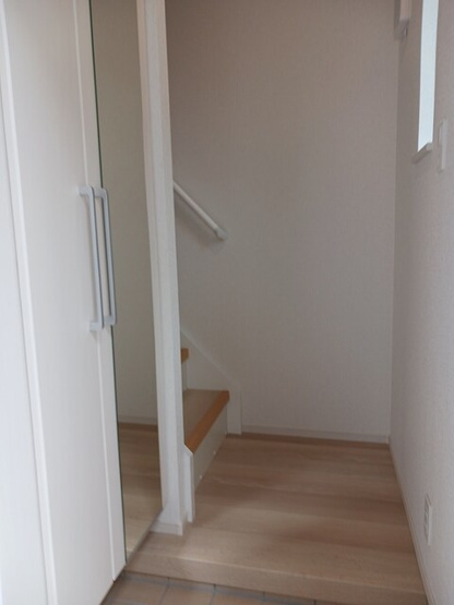 【内装】 | オリーブ