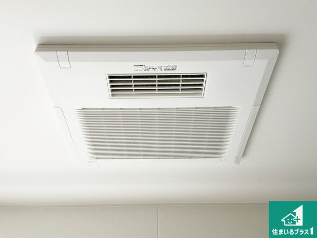 ★10(月)～16(日)現地見学可能！★甲賀市水口町日電　全2邸の冷暖房・空調設備|四季を通して快適なバスライフをお手伝いする浴室暖房乾燥機！浴室の乾燥・暖房・涼風・換気はもちろん、２４時間換気にも対応！