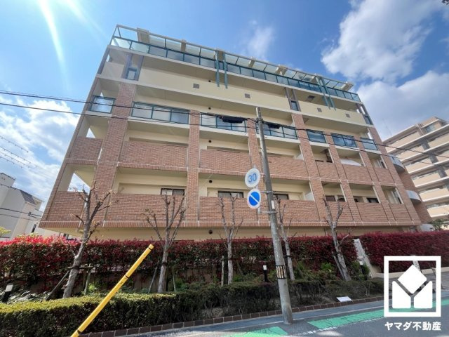 パレ武庫之荘富松の杜のバルコニー|2沿線利用可能で、毎日の通勤・通学だけでなく、休日のお出かけまで利便性に優れています。