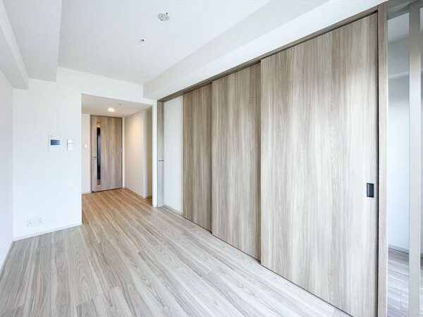 S-RESIDENCE烏森aureate(オリート)　フリーレント・家具家電キャンペーン実施中!の居間・リビング