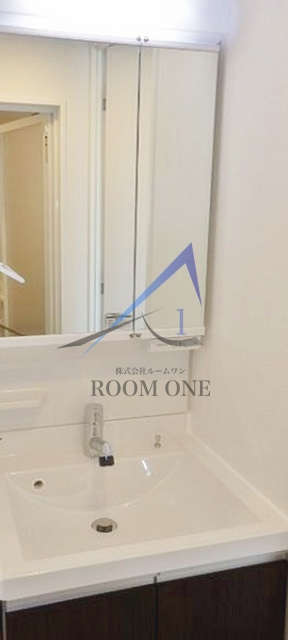 ＺＯＯＭ上板橋の洗面所|独立洗面台です。