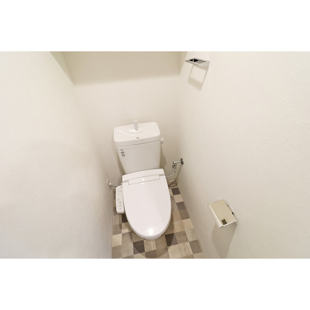GENOVIA神戸湊川公園のトイレ|コンパクトで使いやすいトイレです