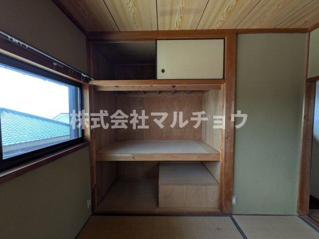 明洋2丁目戸建ての収納|大きなものも収納できそうです
