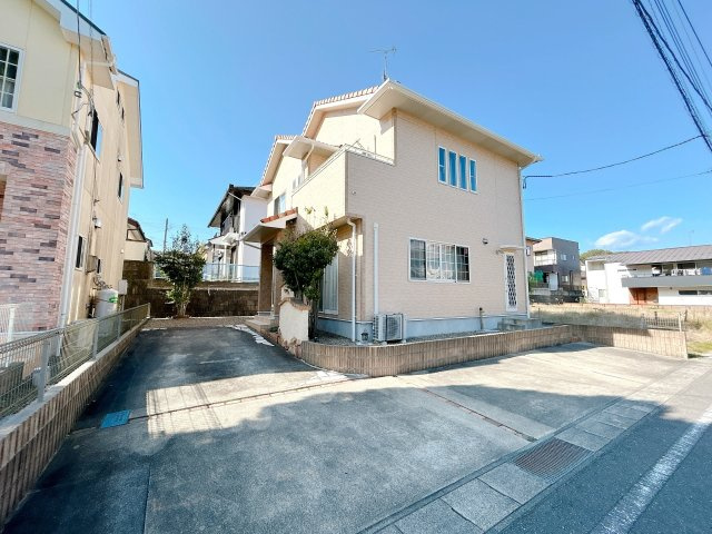 いわき市【鹿島町米田】　の前面道路含む現地写真|外観です