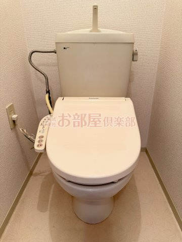 ニューライフつぶくB棟のトイレ|ゆったりとした空間のトイレです