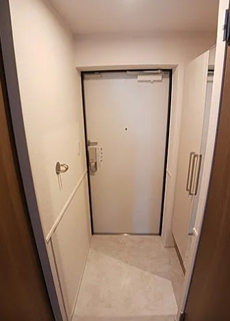ＣＲＥＶＡＮＣＥ亀戸の玄関