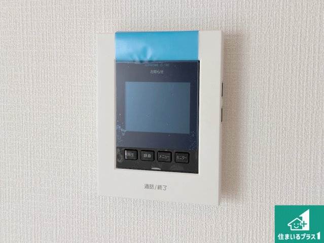 明石市大久保町谷八木　第6期　新築一戸建ての防犯設備|カラーモニターインターホン！声だけでなく来訪者の姿や顔がモニターで確認できるので、小さなお子様がいらっしゃるご家庭でも安心できます！