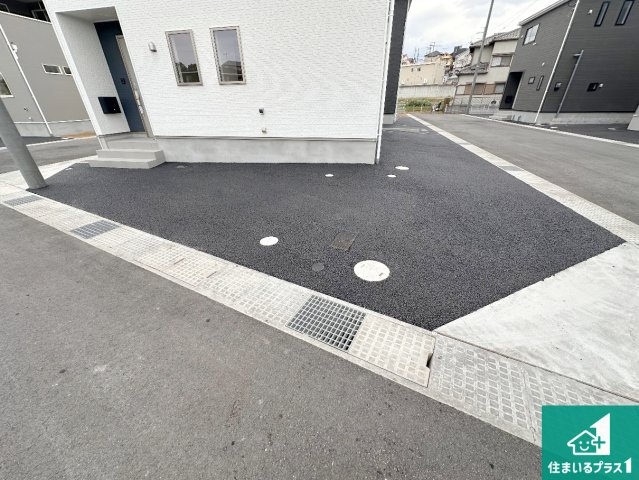 明石市大久保町谷八木　第6期　新築一戸建ての駐車場|並列２台駐車可能！ゆとりの駐車スペースで車庫入れもスムーズ！
