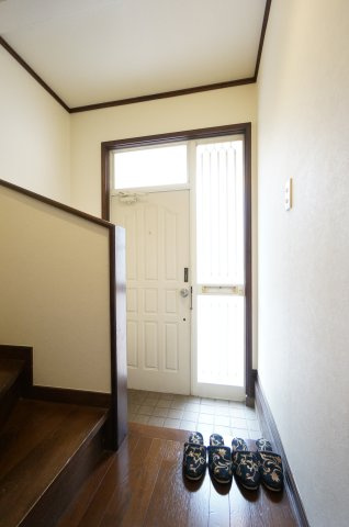 ジュネスフヨー都町の玄関|お電話でのご予約がスムーズです！