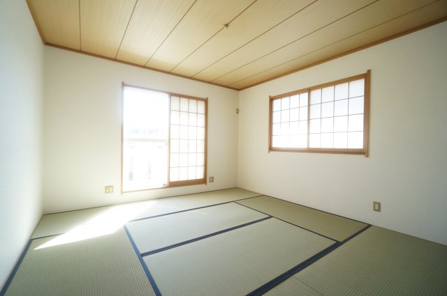 東吉田貸家の和室|水曜日、営業時間外もご相談ください！