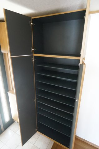 星久喜町457貸家の収納|オンライン対能応可！