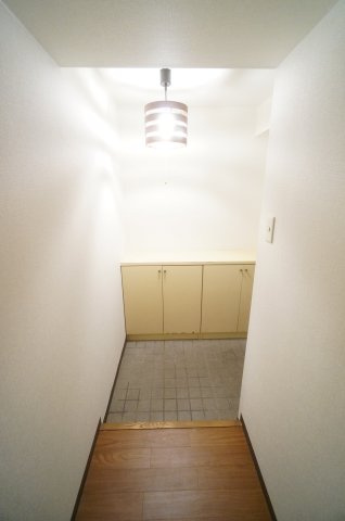 ARECX八幡の玄関|ご見学・ご契約時の送迎可能！
