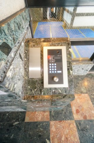 ARECX八幡のエントランス|オンライン対能応可！