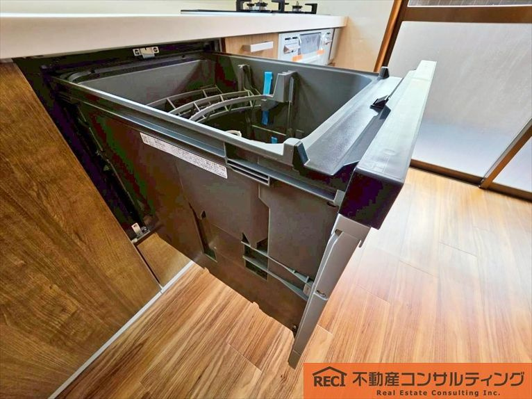 神戸市東灘区深江本町4丁目　中古戸建のキッチン