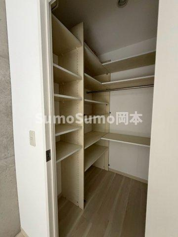 岡本Rd12の収納|便利な収納スペースです