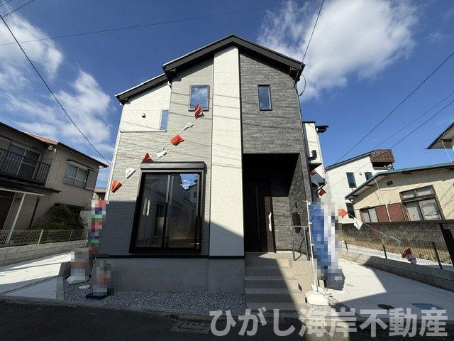 茅ヶ崎市松が丘２丁目　新築戸建　全２棟の外観|3月29日撮影　建築中　現地外観