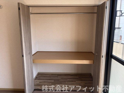【その他】 | セジュール丹地 | 洋室7.5帖の収納