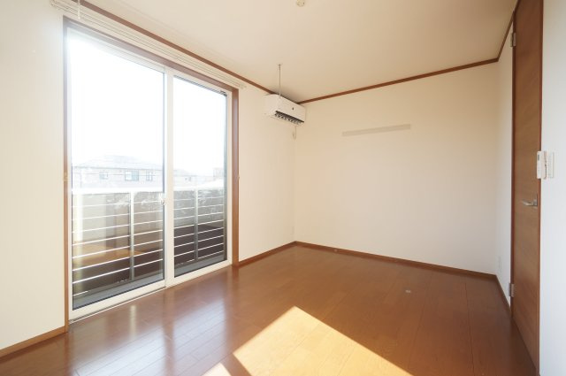 Ohara Houseの洋室|物件、駅でお待ち合わせでのご案内歓迎！