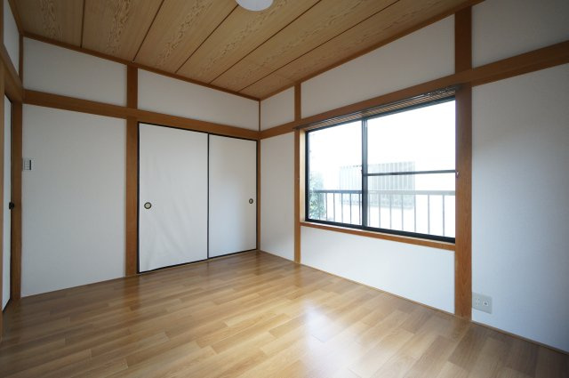 グラド横戸町の洋室|お部屋探しは花まる商店にお任せ下さい！