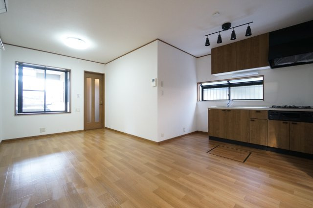 グラド横戸町の居間・リビング|当日の見学大歓迎！