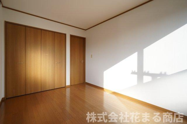 土井貸家の洋室|物件、駅でお待ち合わせでのご案内歓迎！