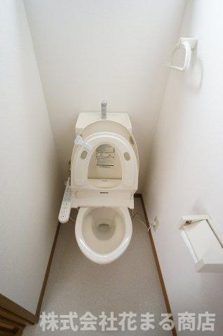 土井貸家のトイレ|物件、駅でお待ち合わせでのご案内歓迎！