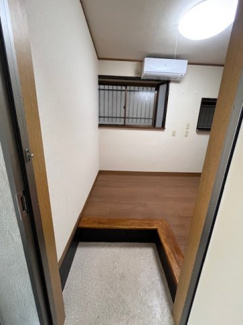 【玄関】
