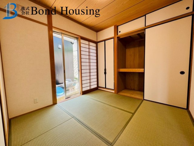 水回りリフォーム物件　玉津町二ツ屋　中古戸建の和室|柔らかい畳が心地よい和室