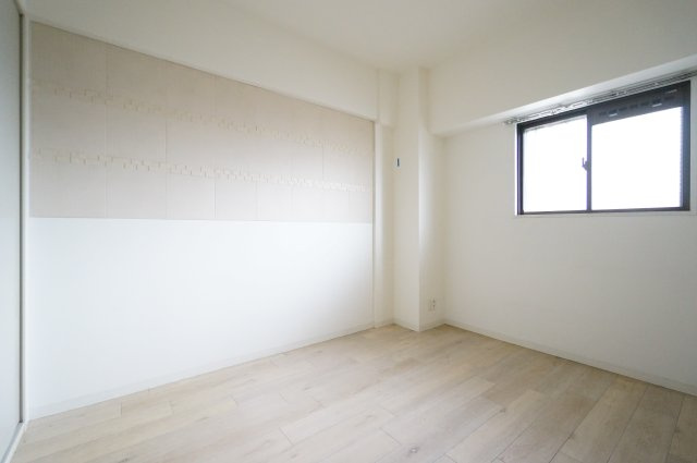 メイプル稲毛の洋室|オンライン対能応可！