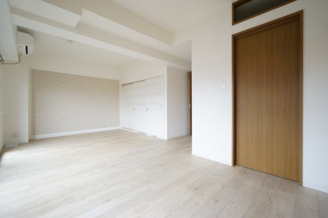 メイプル稲毛の居間・リビング|お電話でのご予約がスムーズです！