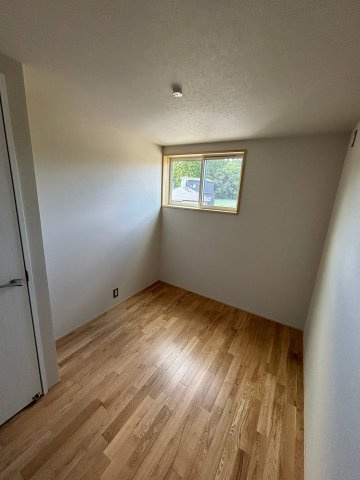 旭志建売の洋室|きれいな洋室です