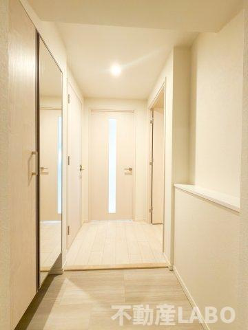スプランディッド上本町WESTの玄関