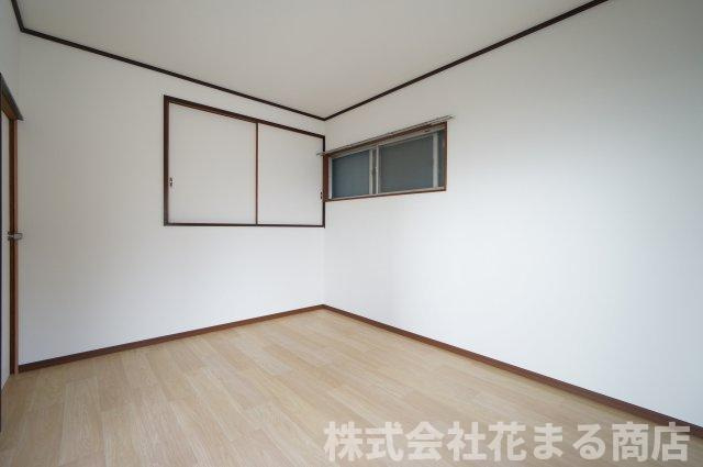 生実町T邸戸建の洋室|物件、駅でお待ち合わせでのご案内歓迎！