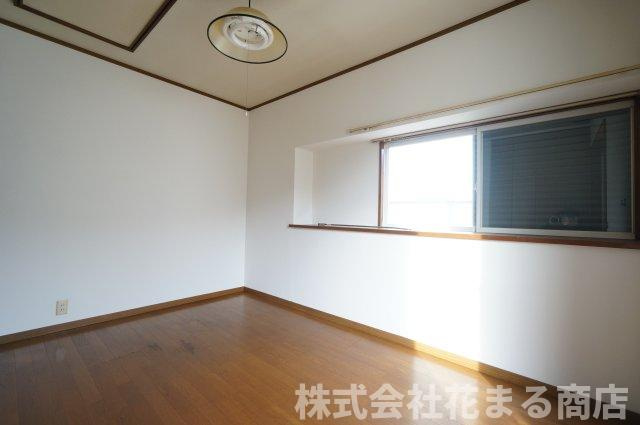 仁戸名町貸家の洋室|物件、駅でお待ち合わせでのご案内歓迎！