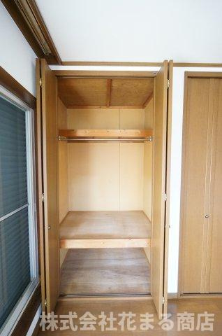 仁戸名町貸家の収納|物件、駅でお待ち合わせでのご案内歓迎！