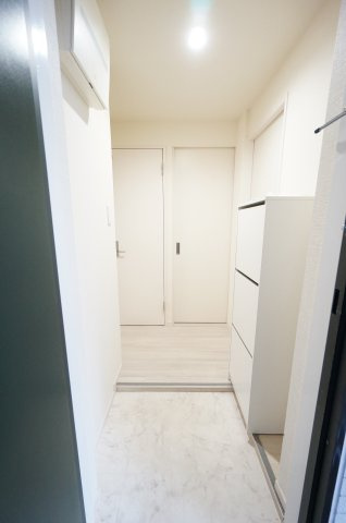 タウンコート旭町の玄関|当日の見学大歓迎！