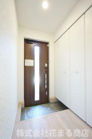 Kolet千葉川戸町の玄関|物件、駅でお待ち合わせでのご案内歓迎！