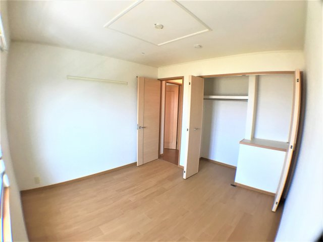 マーベラス新知台 A棟の収納