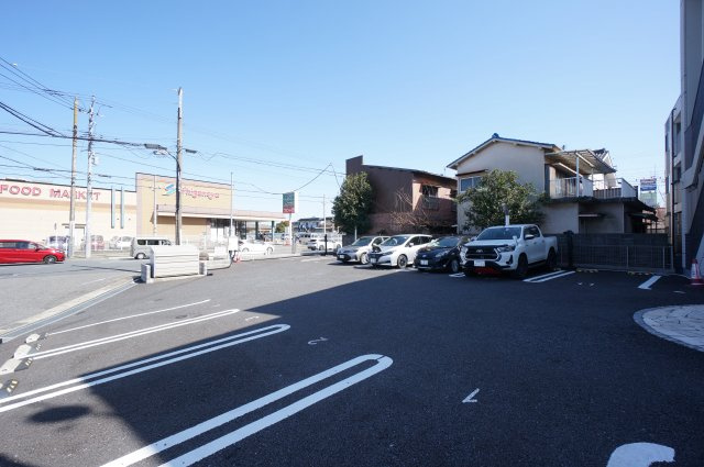 メルヴェーユコリーヌの駐車場