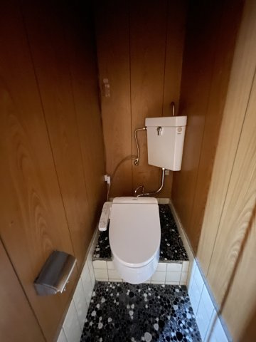 佐藤3丁目貸店舗のトイレ