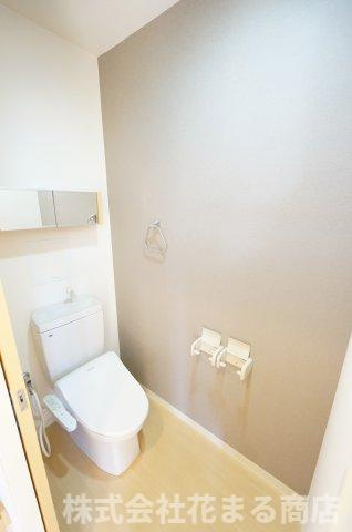 ヴェルジュドゥソレイユのトイレ|物件、駅でお待ち合わせでのご案内歓迎！