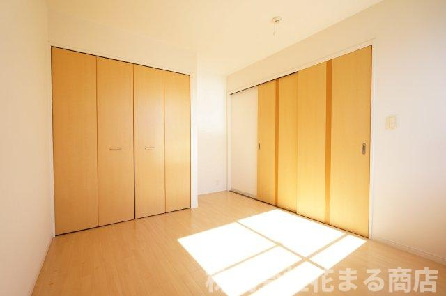 ヴェルジュドゥソレイユの洋室|物件、駅でお待ち合わせでのご案内歓迎！