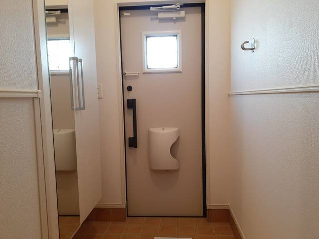 ブライトフラワーＣの玄関