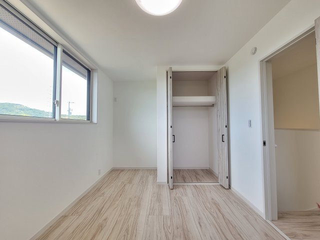 三田小学校前・新築戸建の洋室