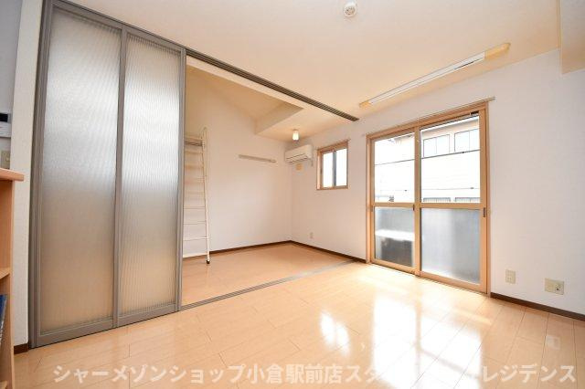 Ｆａｒｐｌａｃｅ　小倉西　Ｂ棟の居間・リビング