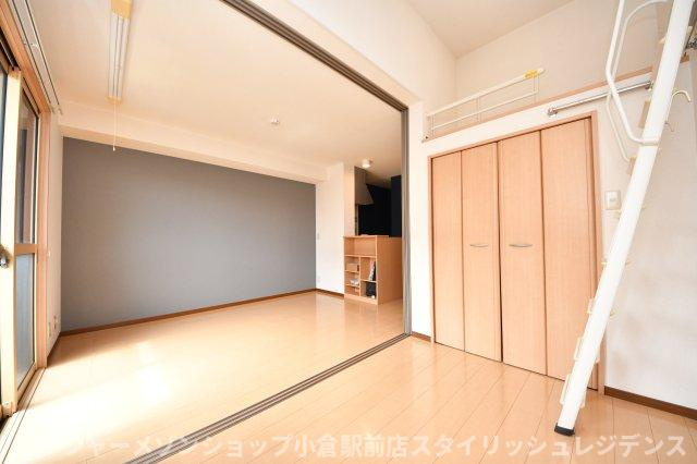 Ｆａｒｐｌａｃｅ　小倉西　Ｂ棟の居間・リビング