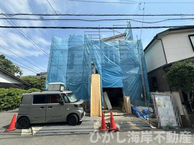 茅ヶ崎市浜須賀　新築戸建の外観|7月31日撮影　建築中　現地外観