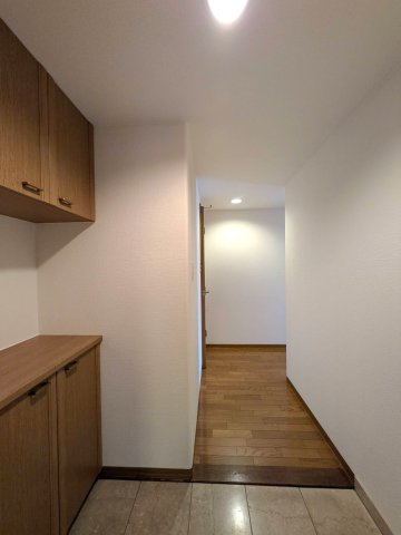 リベール厚生町の玄関|◆収納たっぷりの玄関はご家族の靴も綺麗に片づけられます。